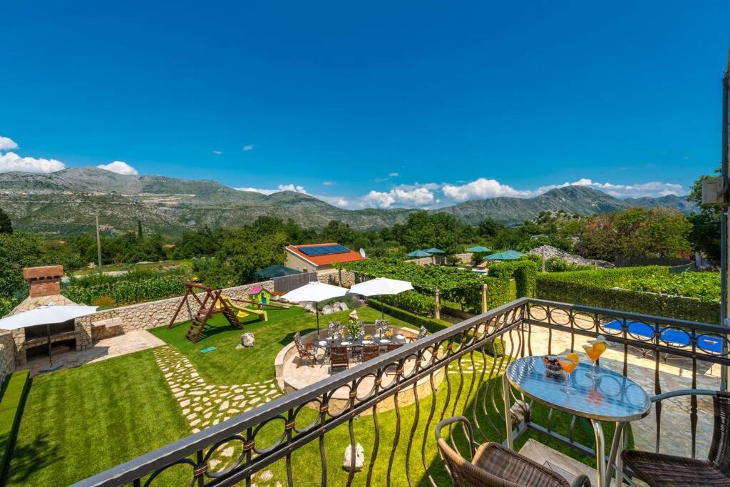 Vila Vergatum-Privacy,Gym,Billiards,Table Tennis Donji Brgat المظهر الخارجي الصورة