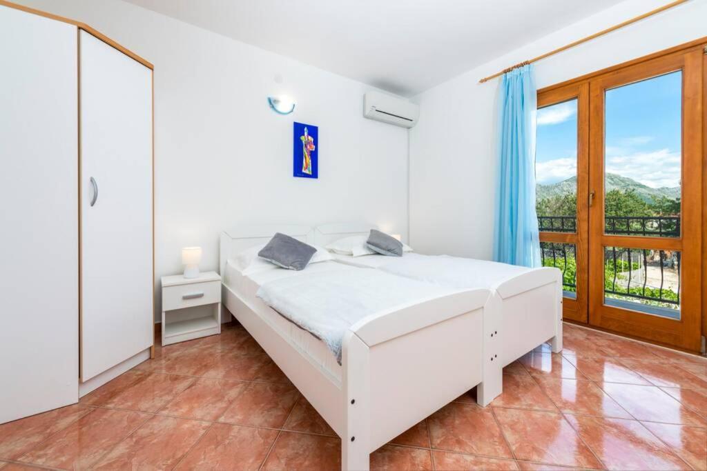Vila Vergatum-Privacy,Gym,Billiards,Table Tennis Donji Brgat المظهر الخارجي الصورة